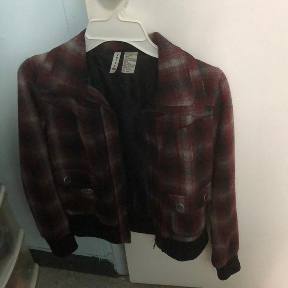 Jacket - Picture 3 of 3